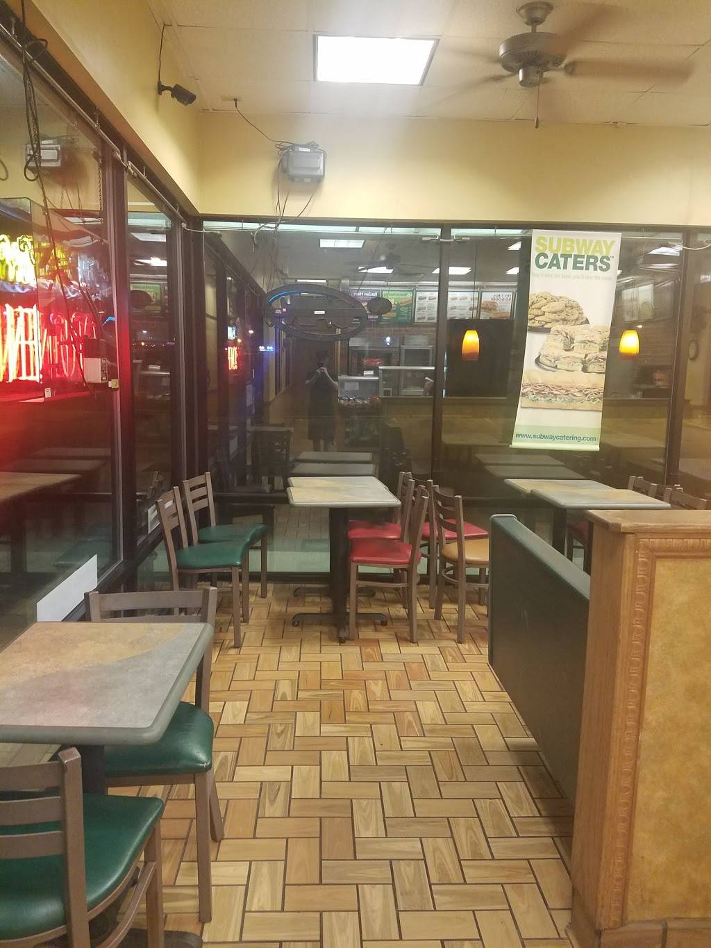 Subway Restaurants | restaurant | 4391 Old Roberts Rd, Columbus, OH 43228, USA | 6145290528 OR +1 614-529-0528