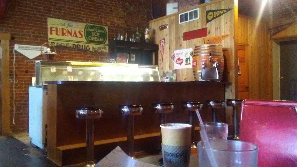 Smokey Row Coffee | cafe | 111 E Monroe St, Pleasantville, IA 50225, USA | 5158485959 OR +1 515-848-5959