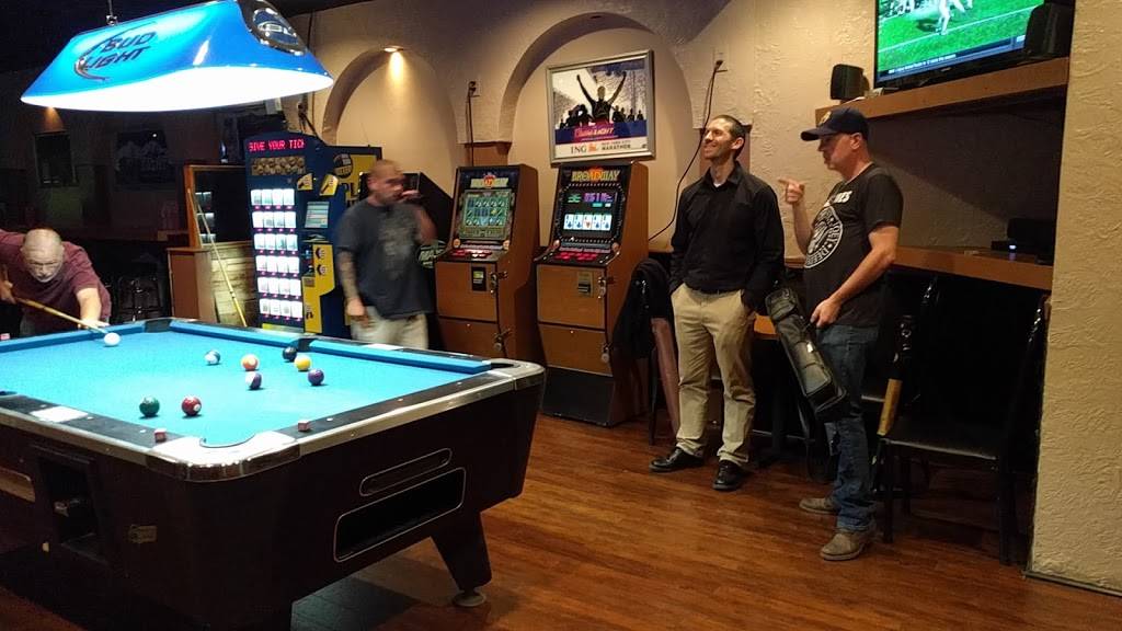 Johnny Pumps Cafe | restaurant | 7518 5th Ave, Brooklyn, NY 11209, USA | 7182384005 OR +1 718-238-4005