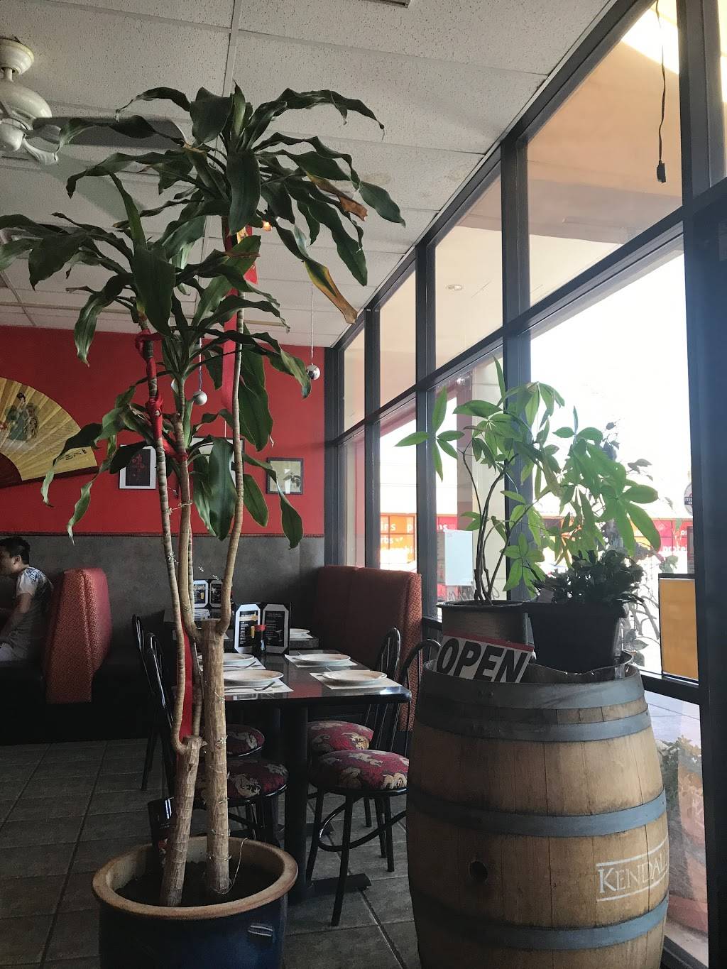 Mr. Chaos Asia Bistro | restaurant | 4232 E Chandler Blvd # 9, Phoenix, AZ 85048, USA | 4807592899 OR +1 480-759-2899