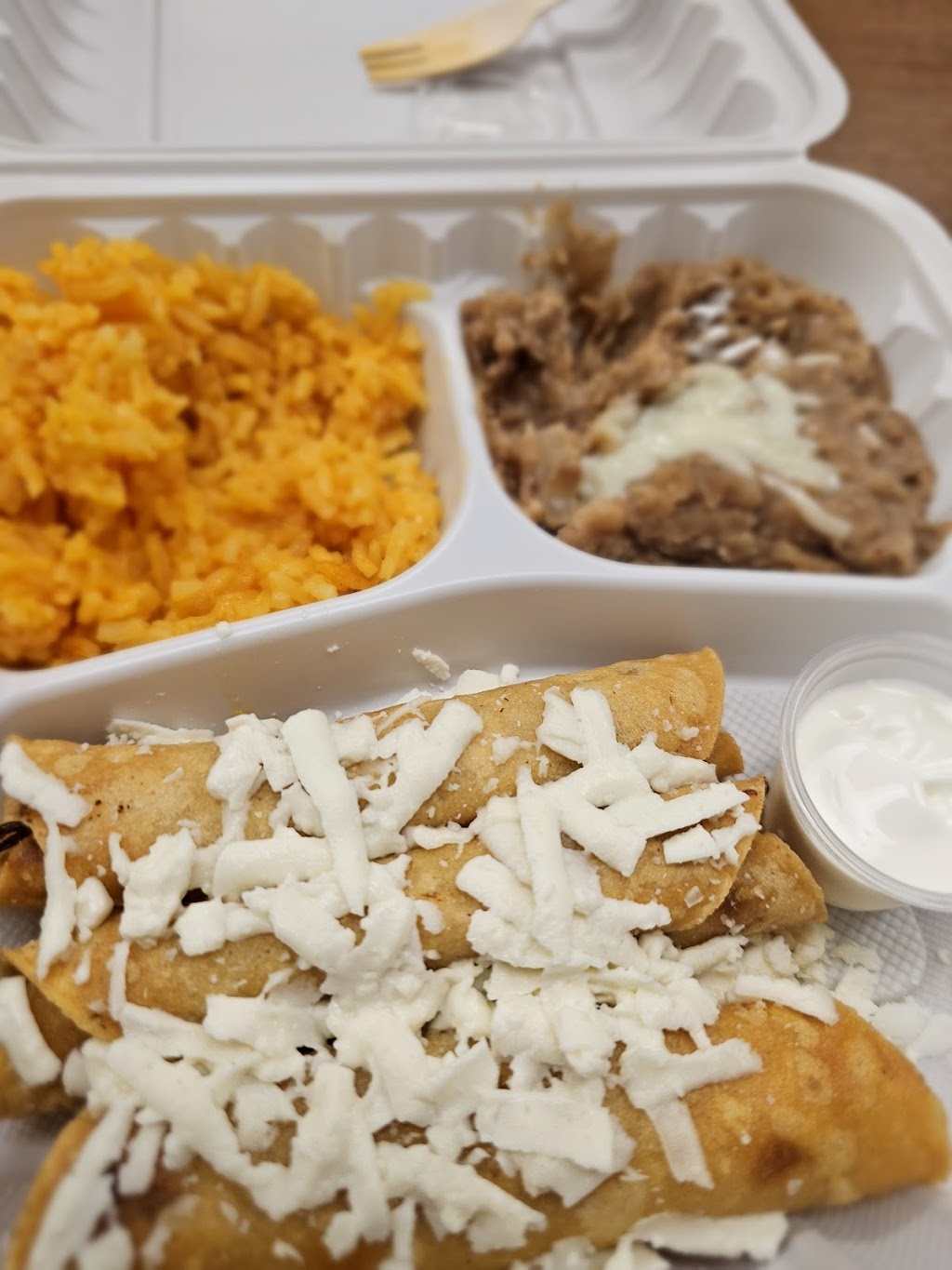 Casa Comali | restaurant | 10497 Town and Country Way #250, Houston, TX 77024, USA | 2818466268 OR +1 281-846-6268