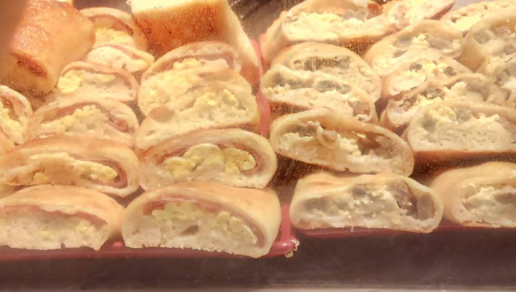 Famous Famiglia | meal takeaway | 6900 Airport Blvd, Sacramento, CA 95837, USA | 9168773471 OR +1 916-877-3471