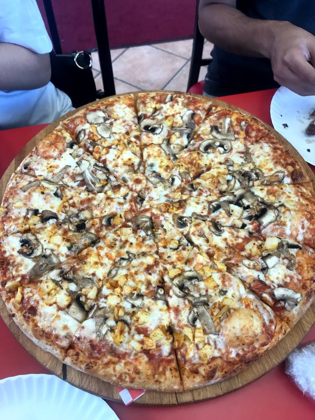 Double Double Pizza and Chicken | restaurant | 3095 Hurontario St, Mississauga, ON L5B 1N7, Canada | 9052760622 OR +1 905-276-0622