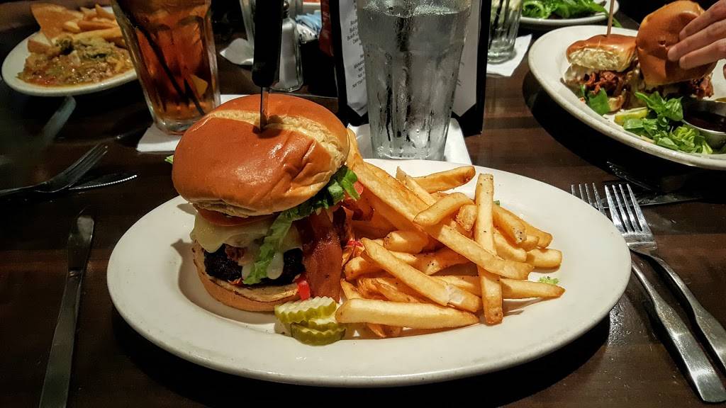 Nick & Jakes Overland Park | restaurant | 6830 W 135th St, Overland Park, KS 66223, USA | 9136818535 OR +1 913-681-8535