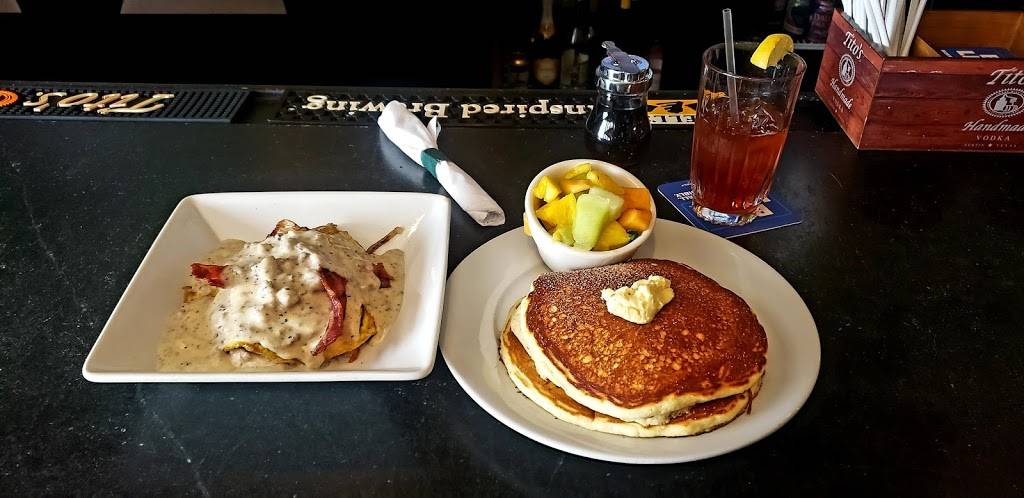 Izzys at Hillcrest Golf & Country Club | restaurant | 850B N Walnut St, Batesville, IN 47006, USA | 8129343401 OR +1 812-934-3401