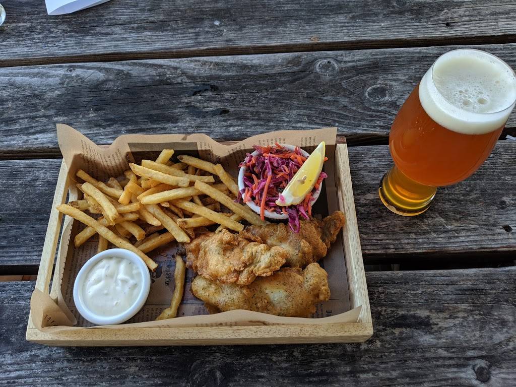 Rogue Pier 39 Public House | restaurant | 100 39th St, Astoria, OR 97103, USA | 5034680923 OR +1 503-468-0923