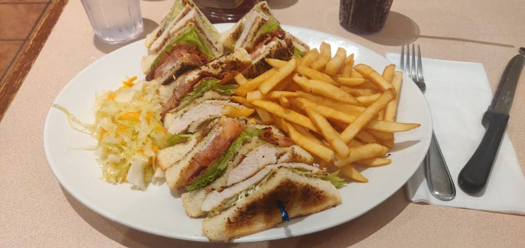 The Tulip Restaurant | restaurant | 1606 Queen St E, Toronto, ON M4L 1G2, Canada | 4164695797 OR +1 416-469-5797