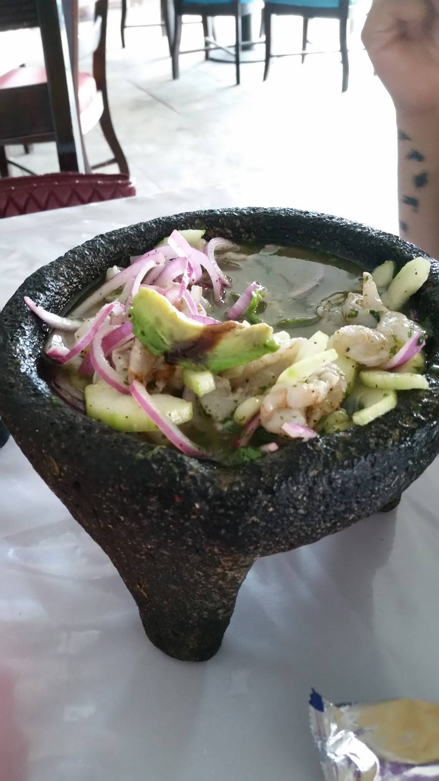 Huahuis | restaurant | Alamo 16, Aeropuerto, Tijuana, B.C., Mexico | 016646823617 OR +52 664 682 3617