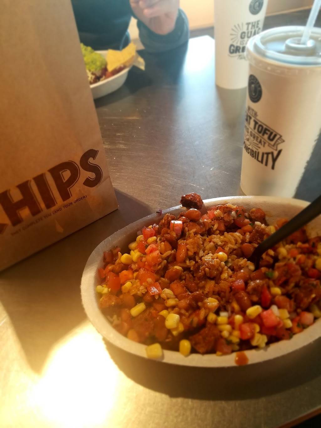 Chipotle Mexican Grill | restaurant | 1641 24th Ave NW, Norman, OK 73069, USA | 4053641269 OR +1 405-364-1269