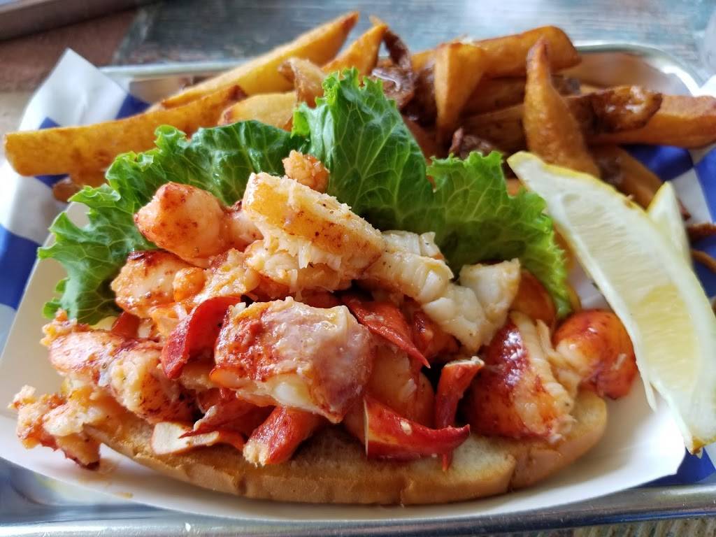 Cape Cod Fish Co | restaurant | 15501 Old McGregor Blvd #12, Fort Myers, FL 33908, USA | 2393136462 OR +1 239-313-6462