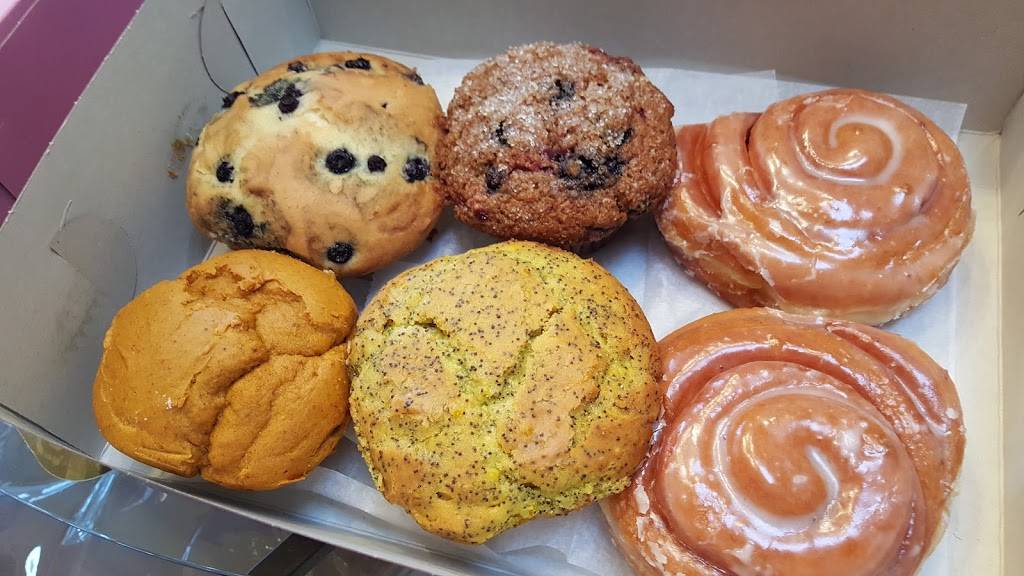 Wendis Donuts | cafe | 31654 Rancho Viejo Rd. St. B, San Juan Capistrano, CA 92675, USA | 9493881738 OR +1 949-388-1738