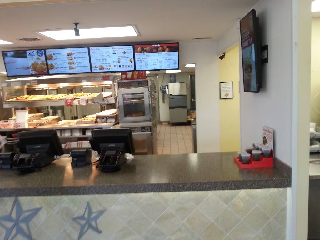 Churchs Chicken | restaurant | 7224 W 10th St, Indianapolis, IN 46214, USA | 3176440574 OR +1 317-644-0574