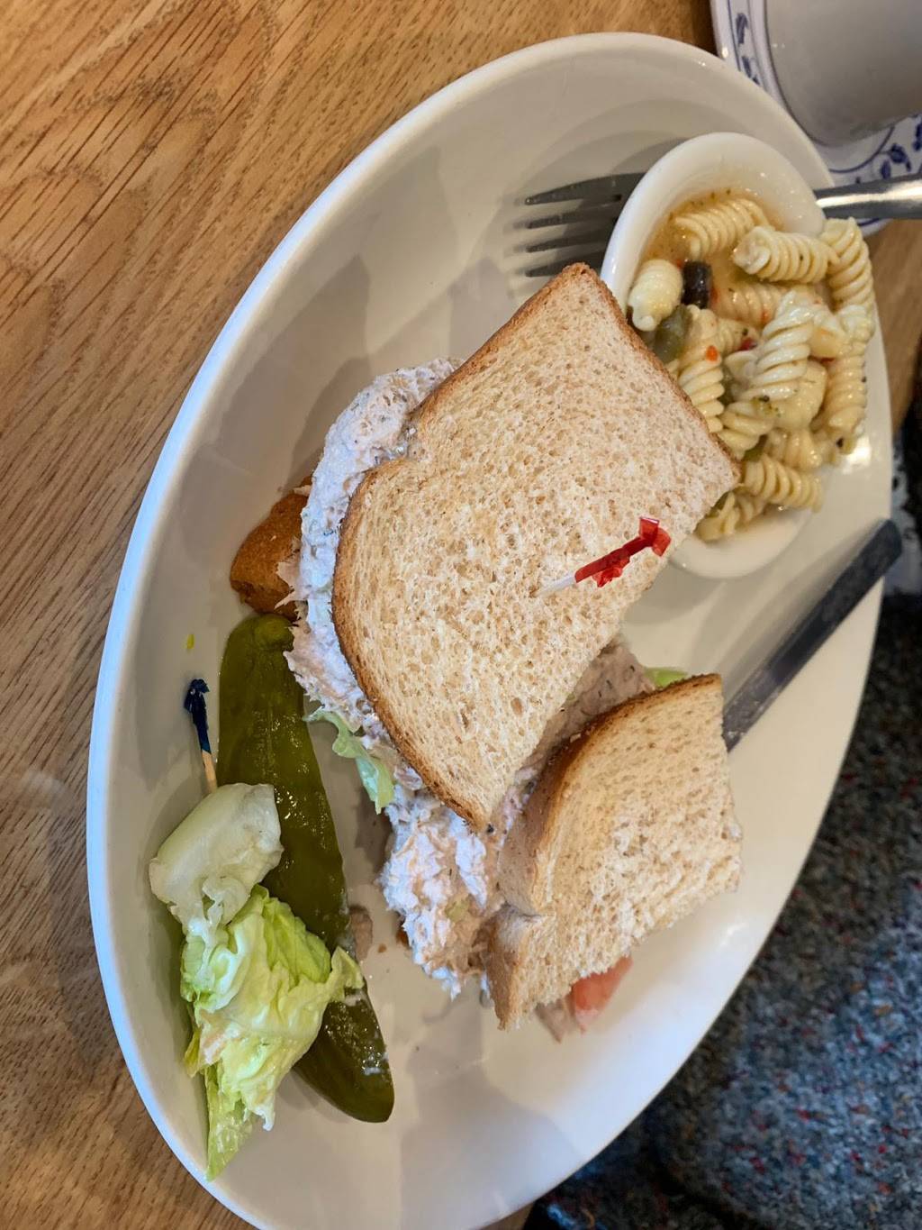 Claudettes Cafe & Deli | restaurant | 26485 Center Ridge Rd, Westlake, OH 44145, USA | 4408991029 OR +1 440-899-1029