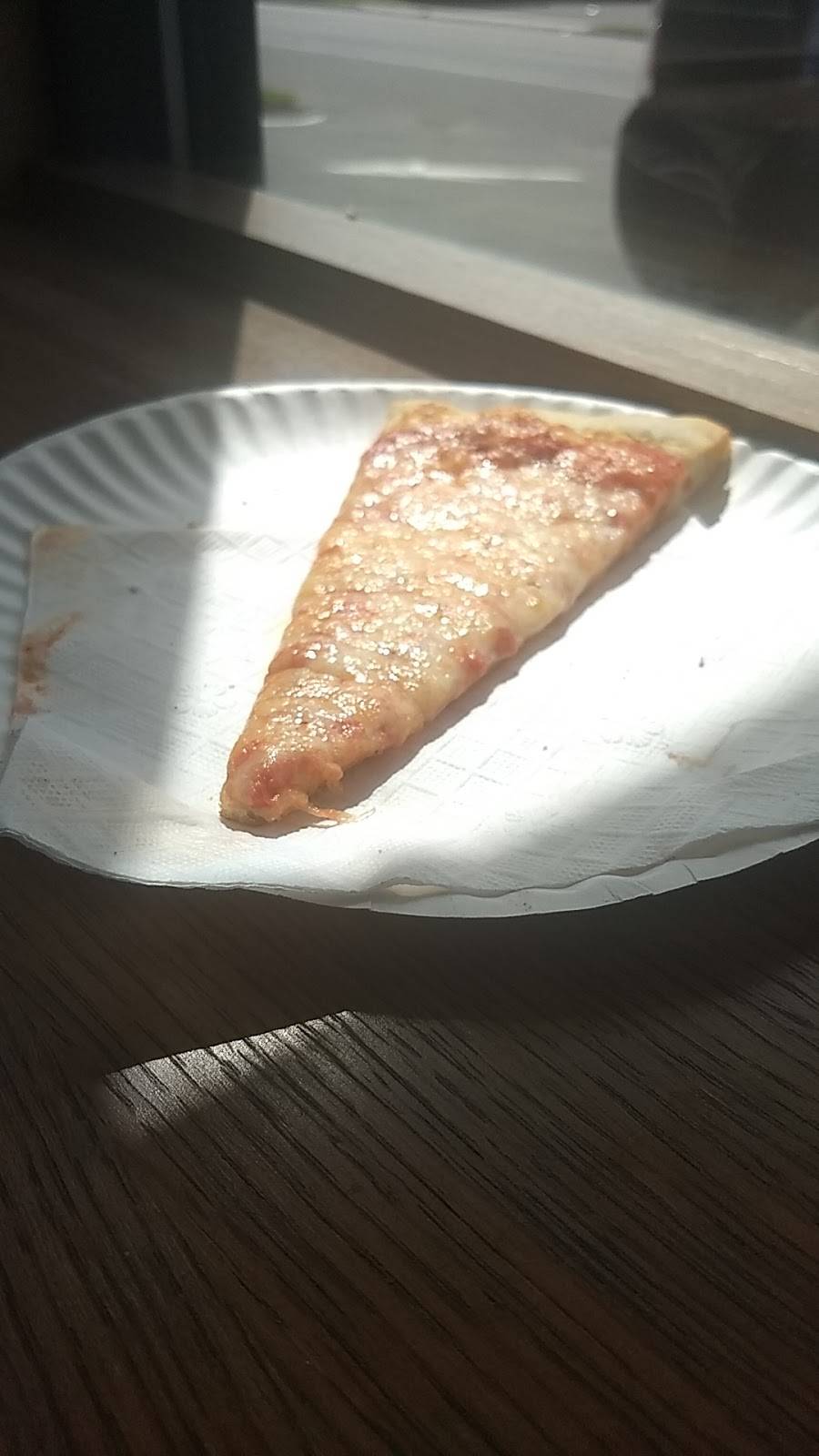 Italian Corner Deli by Massimo | restaurant | 6374 Main St, Trumbull, CT 06611, USA | 2038805890 OR +1 203-880-5890