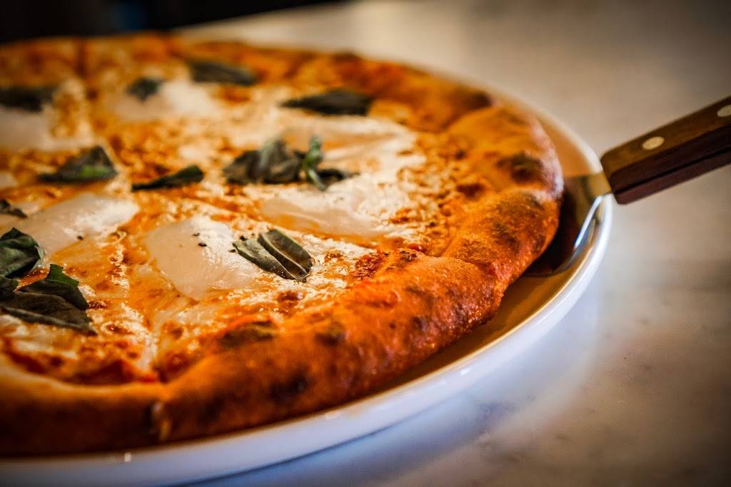 Empire Kitchen & Cocktails | restaurant | 3148 Woodward Ave, Detroit, MI 48201, USA | 3133153131 OR +1 313-315-3131