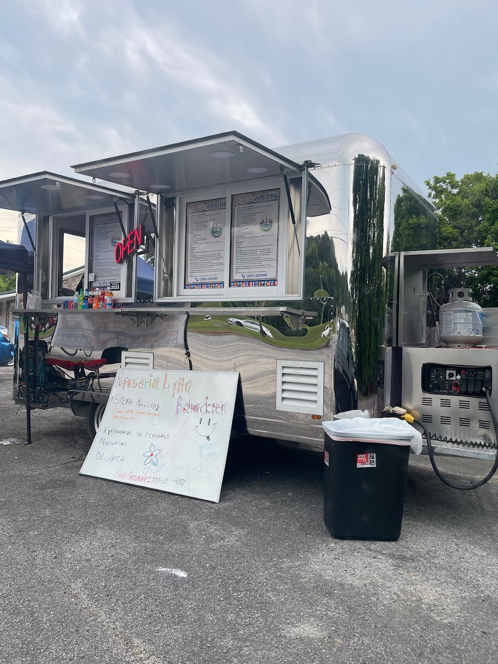 Pupuseria Lupita | restaurant | 2994 Pelham Pkwy, Pelham, AL 35124, USA | 2052539181 OR +1 205-253-9181