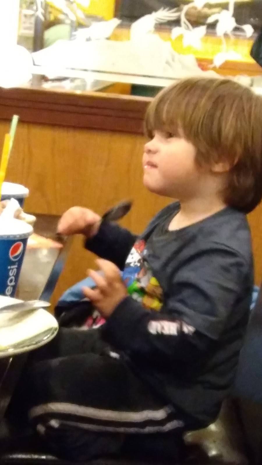 Dynasty Buffet | restaurant | 28 Davis Straits, Falmouth, MA 02540, USA | 5085486689 OR +1 508-548-6689