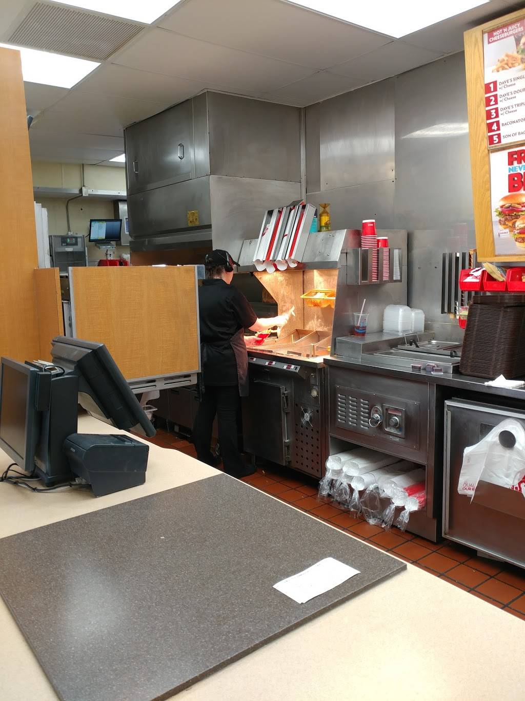 Wendys | restaurant | 1507 Wayne Ave, Dayton, OH 45410, United States | 9375024262 OR +1 937-502-4262