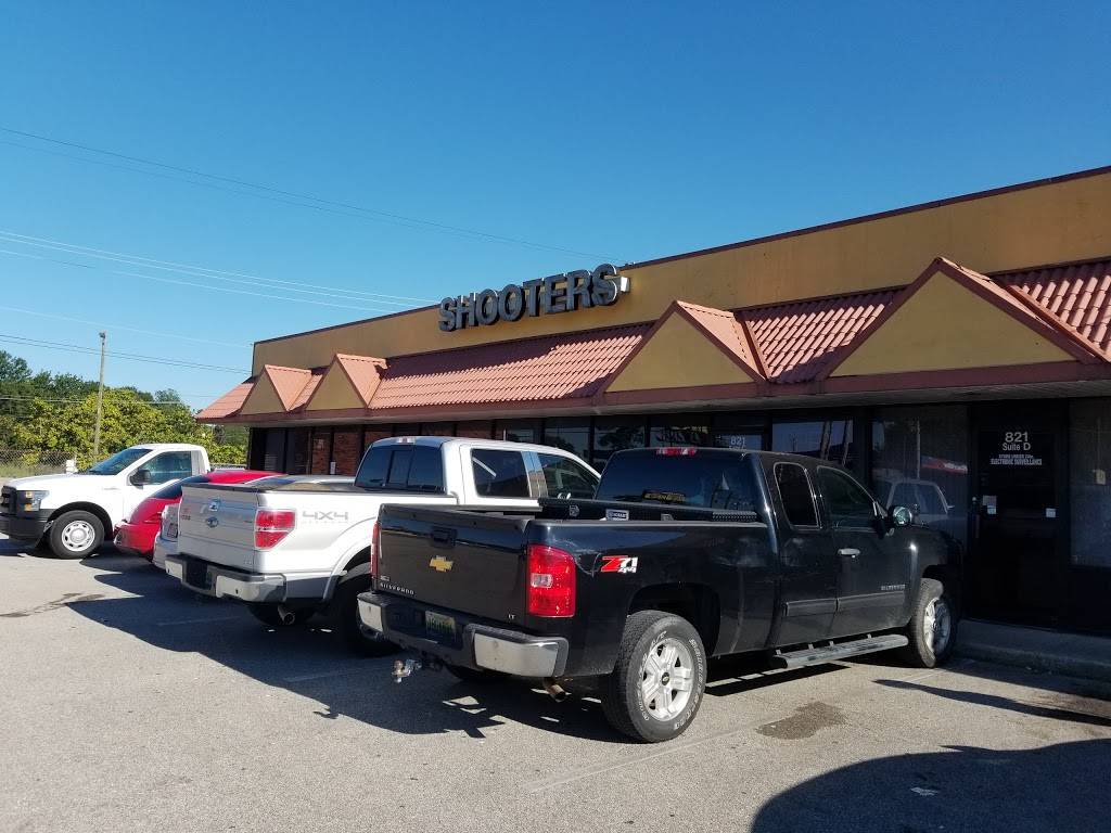 Shooters Sports Bar | restaurant | 821 Allison-Bonnett Memorial Dr, Hueytown, AL 35023, USA | 2057442277 OR +1 205-744-2277