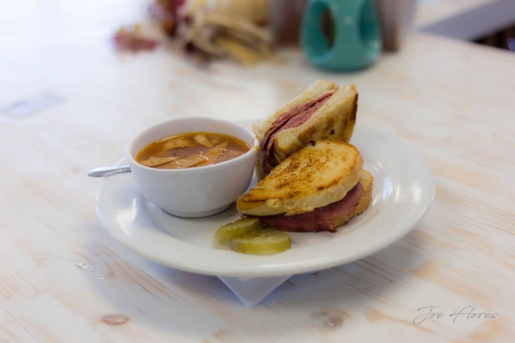 Pistachio Cafe Bakery | restaurant | 2333 N, Main St suite a, Longmont, CO 80501, USA | 3037723356 OR +1 303-772-3356