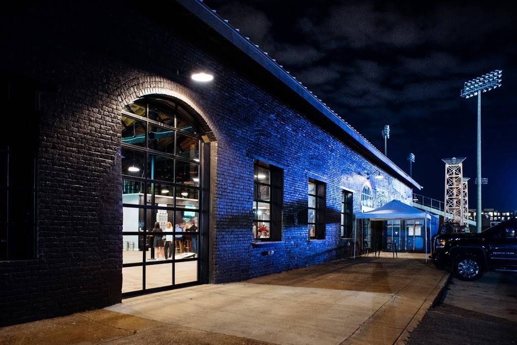 Naked River BBQ & Meat Co. | restaurant | 1795 Reggie White Blvd, Chattanooga, TN 37408, USA | 4235411131 OR +1 423-541-1131