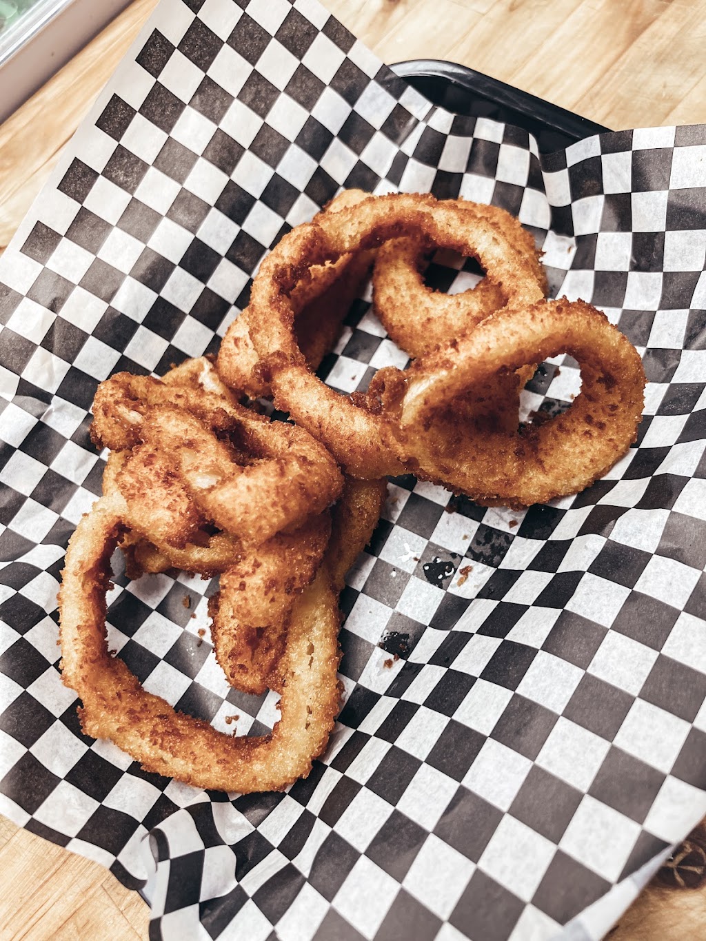 Speedy Burger Tavern | restaurant | 100 Easy St, Carefree, AZ 85377, USA | 6024923138 OR +1 602-492-3138