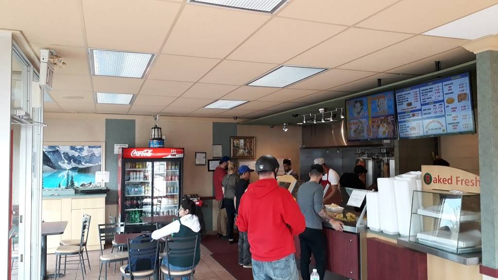 Shawarma Corner | restaurant | 239 Queen St E #1, Brampton, ON L6W 2B6, Canada | 9052307818 OR +1 905-230-7818