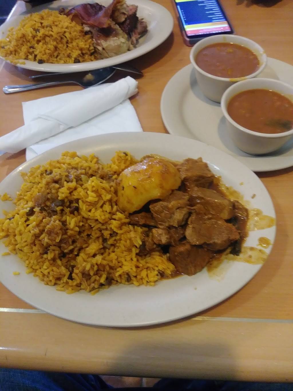 Rainbow Restaurant | restaurant | 1329 E Main St, Bridgeport, CT 06608, USA | 2036121076 OR +1 203-612-1076