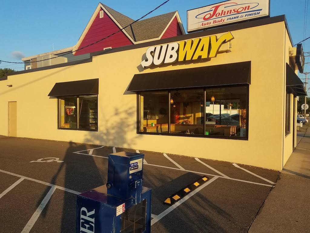 Subway | restaurant | 2064 Hastings Ave, Newport, MN 55055, USA | 6514589999 OR +1 651-458-9999