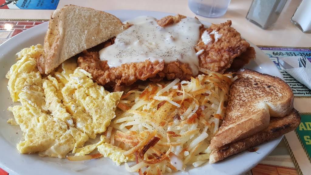 Claras North 65 Cafe | restaurant | 22938 US-65, Sedalia, MO 65301, USA | 6608293322 OR +1 660-829-3322