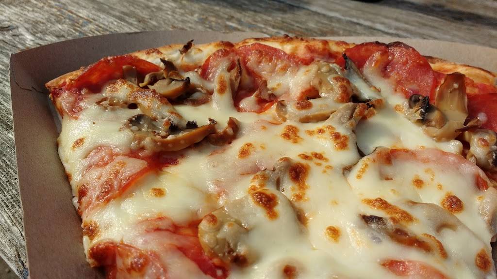 Huntzys Pizza & Wings | meal delivery | 636 Broadway St, Wyoming, ON N0N 1T0, Canada | 5197040755 OR +1 519-704-0755