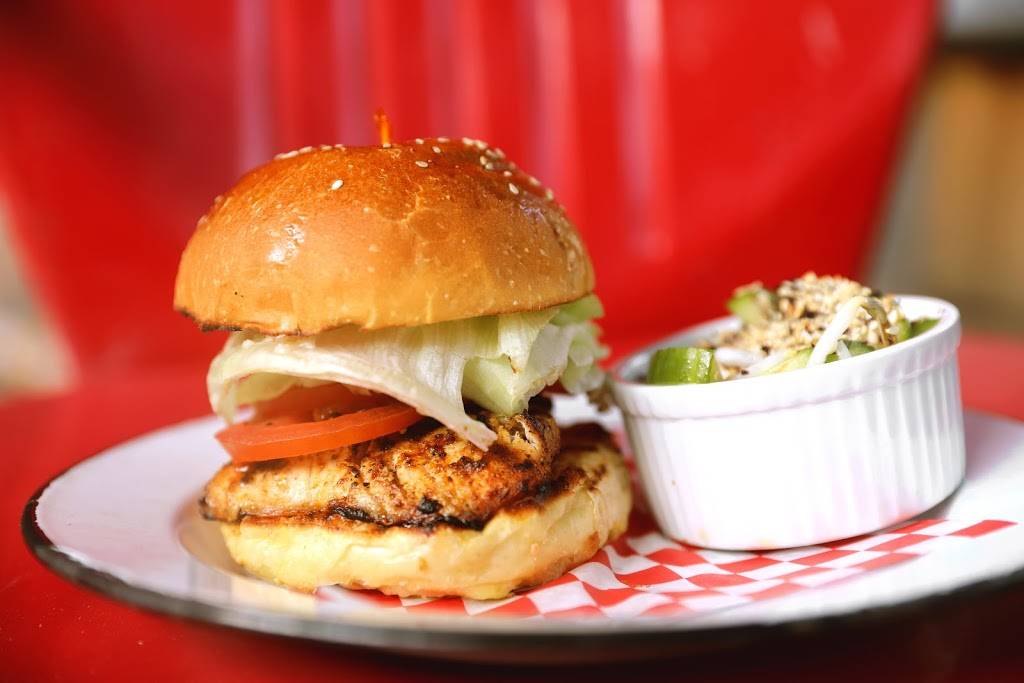 Leons | restaurant | 698 King St, Charleston, SC 29403, USA | 8435316500 OR +1 843-531-6500