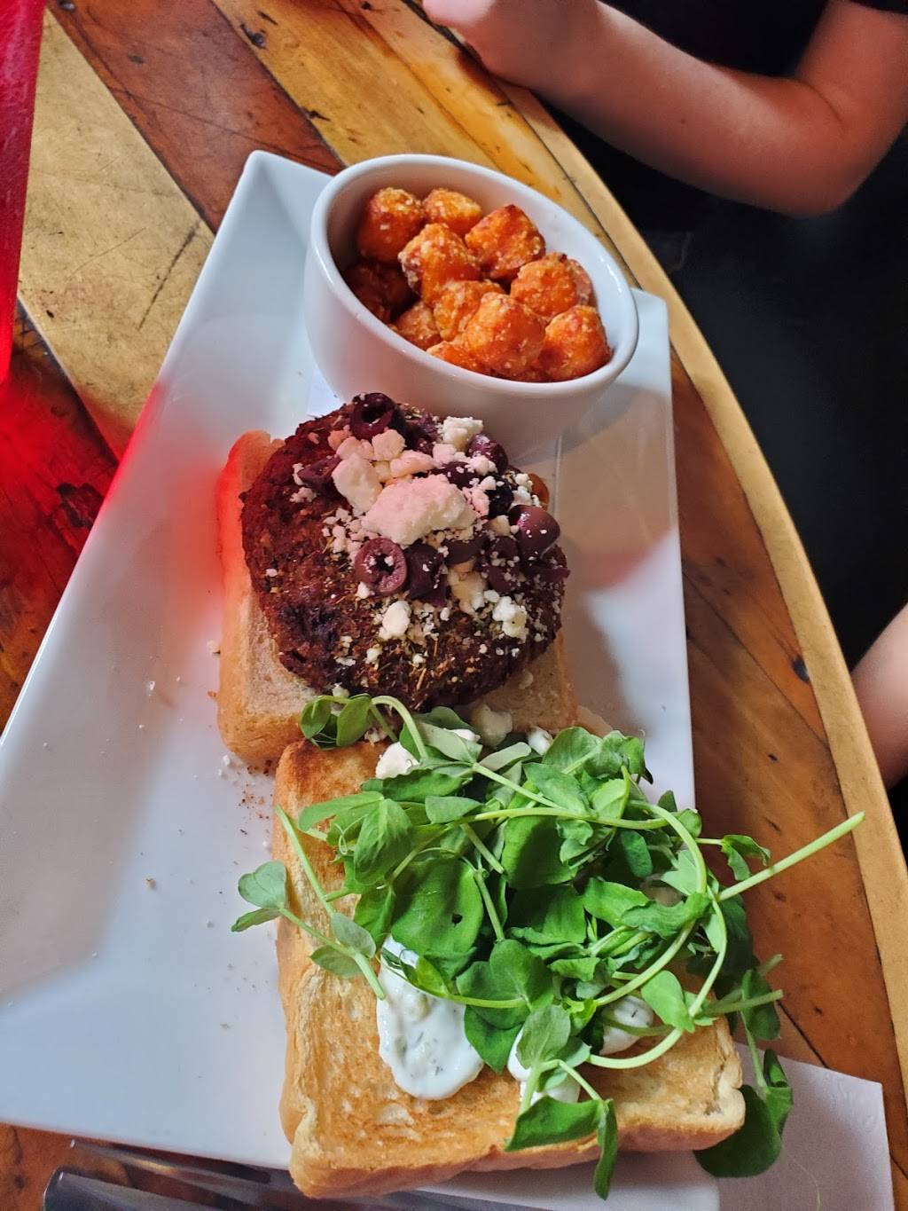 Station 2 | restaurant | 2016 E Main St, Richmond, VA 23223, USA | 8042494702 OR +1 804-249-4702