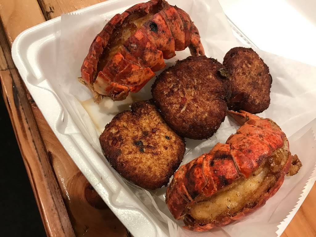 Halsey Street Grill | restaurant | 444 Rockaway Ave, Brooklyn, NY 11212, USA | 3475872688 OR +1 347-587-2688