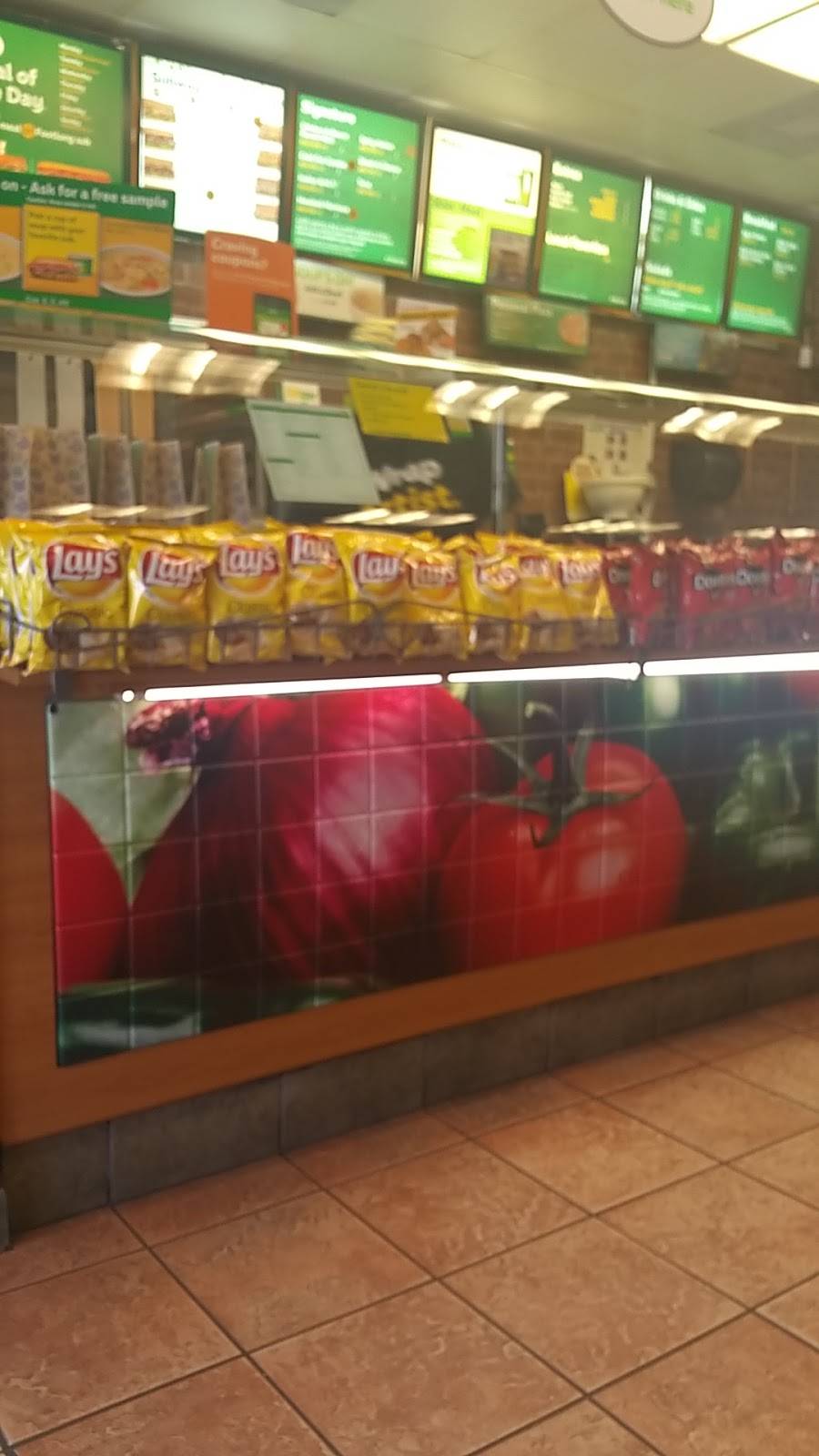 Subway | restaurant | 210 S Dixie Hwy, Lake Worth, FL 33460, USA | 5614931950 OR +1 561-493-1950