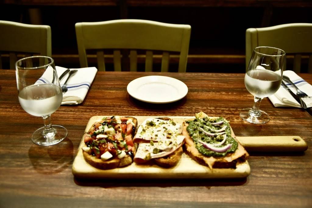 Fiori Italian Restaurant & Bar | restaurant | 1221 Flower Mound Rd Suite 100, Flower Mound, TX 75028, USA | 4696300096 OR +1 469-630-0096