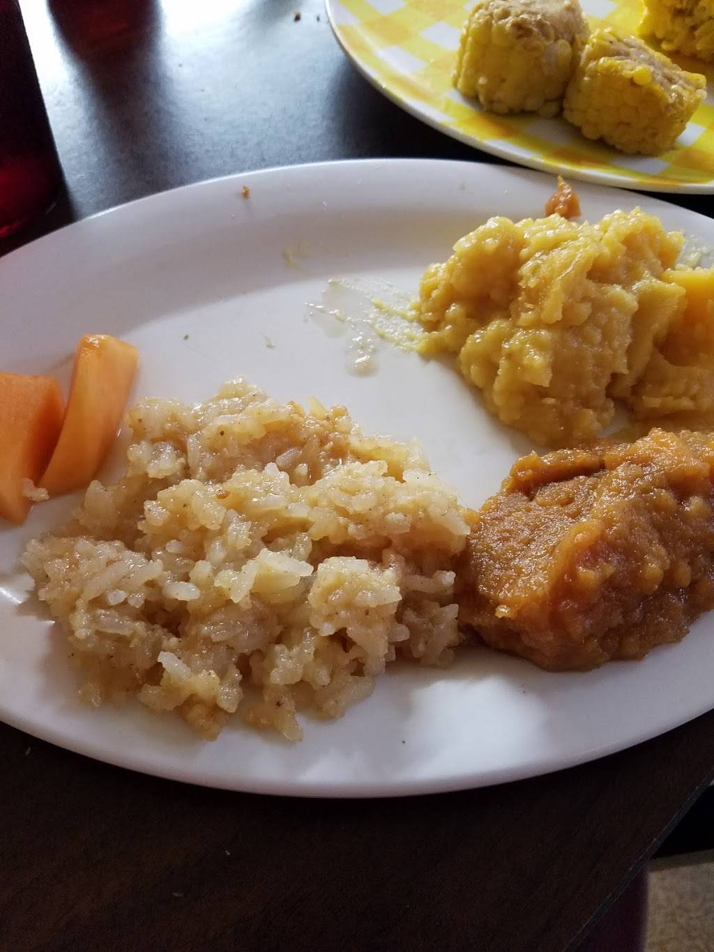 Red Minnow Lighthouse | restaurant | 1500 Brewers Bridge Rd, Elberton, GA 30635, USA | 7062136886 OR +1 706-213-6886