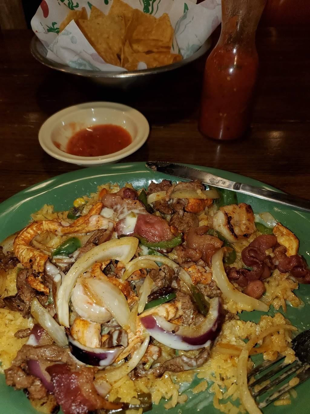 Popeyes Louisiana Kitchen | restaurant | 525 E 70th St, Shreveport, LA 71106, USA | 3188654491 OR +1 318-865-4491