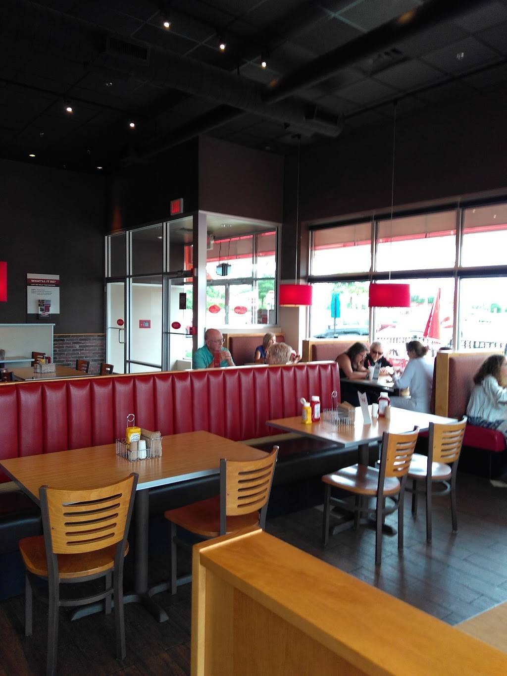 Smashburger | restaurant | 1060 Cedar Bridge Ave, Brick, NJ 08723, USA | 7324757892 OR +1 732-475-7892