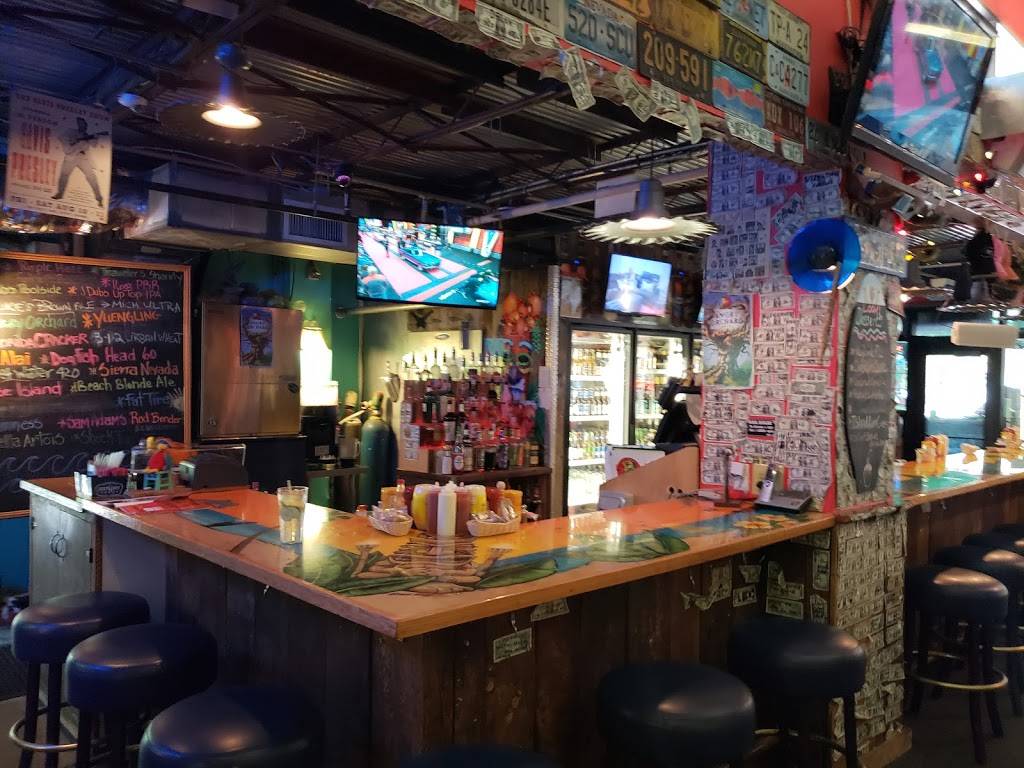 P.J.s Oyster Bar | restaurant | 415 2nd St, Indian Rocks Beach, FL 33785, USA | 7275965898 OR +1 727-596-5898