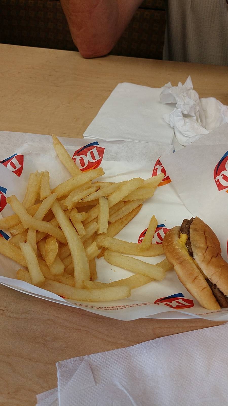 Dairy Queen Grill & Chill | restaurant | 1213 N Michigan Ave, Marshall, IL 62441, USA | 2178265022 OR +1 217-826-5022