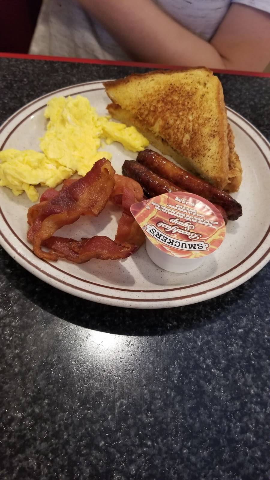 OAK ORCHARD DINER | restaurant | 31507 Oak Orchard Rd, Millsboro, DE 19966, USA | 3029455880 OR +1 302-945-5880