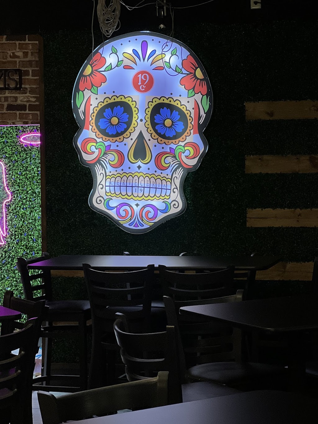 Cervecería 19 | restaurant | 1004 S Midkiff Rd, Midland, TX 79701, USA | 4325567396 OR +1 432-556-7396