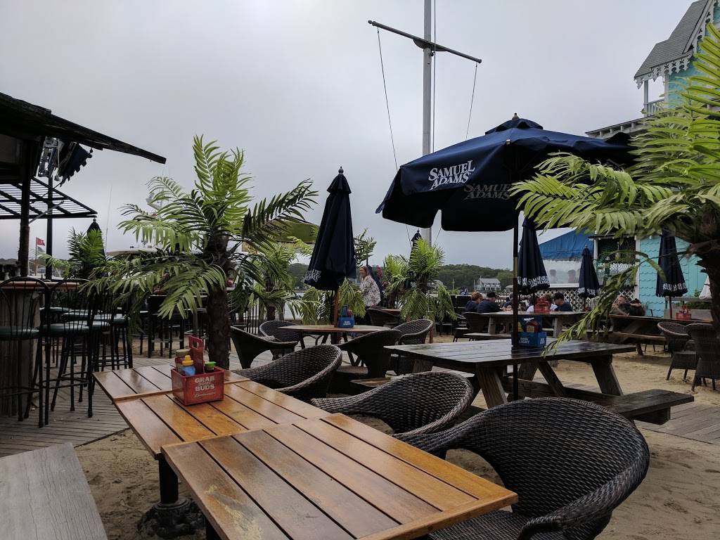 Sand Bar & Grille | restaurant | 6 Circuit Avenue Extension, Oak Bluffs, MA 02557, USA | 5086937111 OR +1 508-693-7111