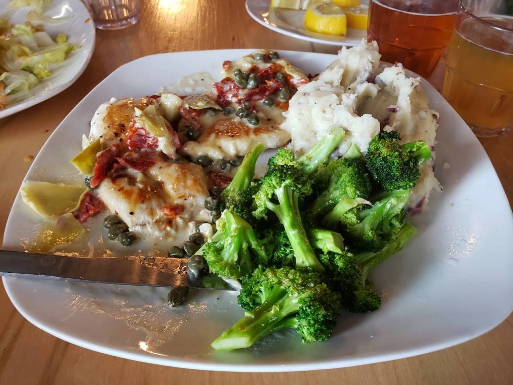 Harpers Restaurant & Brew Pub | restaurant | 131 Albert St, East Lansing, MI 48823, USA | 5173334040 OR +1 517-333-4040