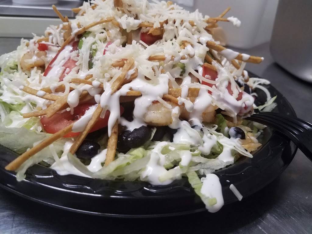 Alvaros Mexican Food | restaurant | 12608 Sabre Springs Pkwy, San Diego, CA 92128, USA | 8584863637 OR +1 858-486-3637