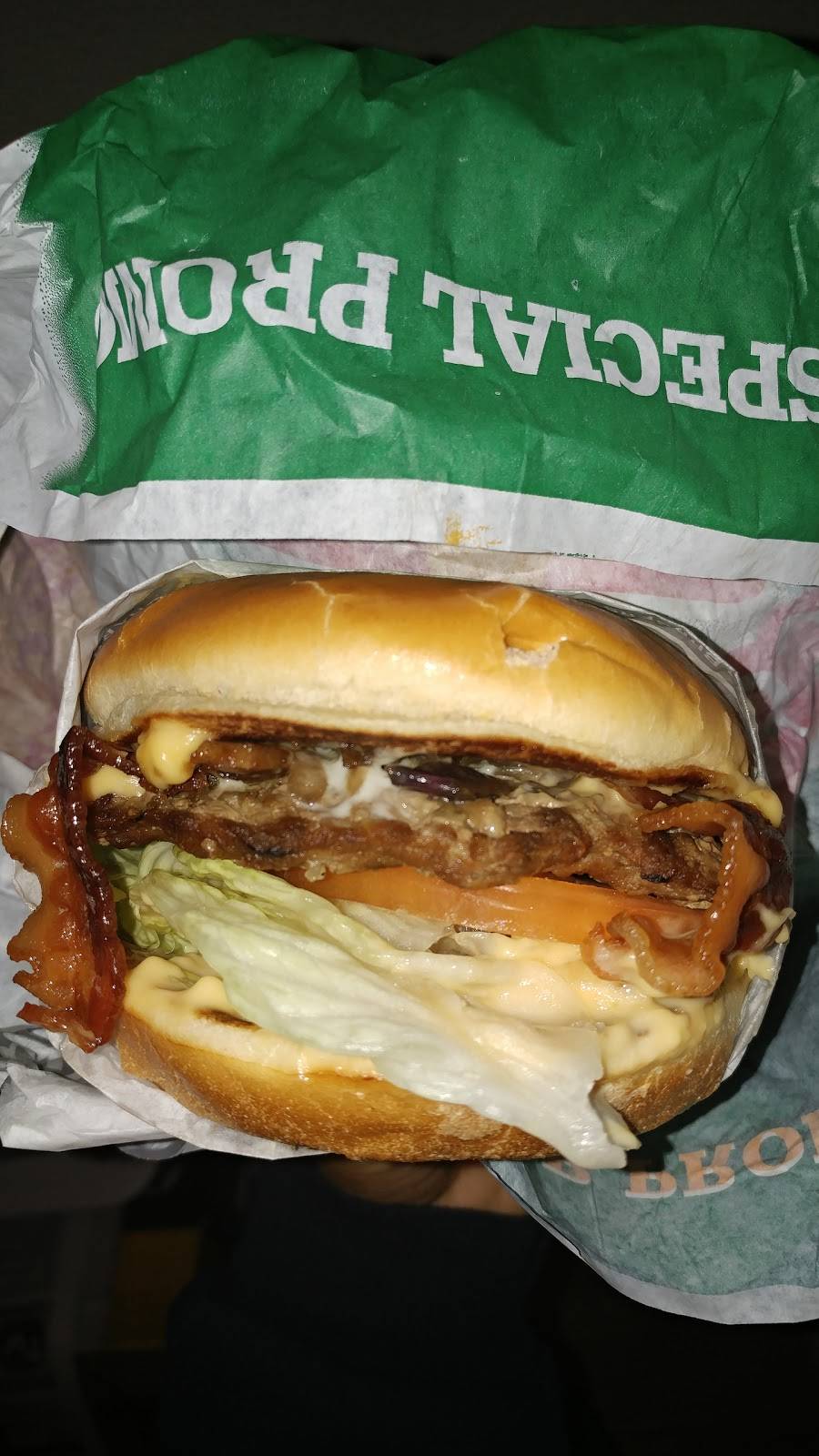 Carls Jr. | restaurant | 10009 Mission Gorge Rd, Santee, CA 92071, USA | 6195628715 OR +1 619-562-8715