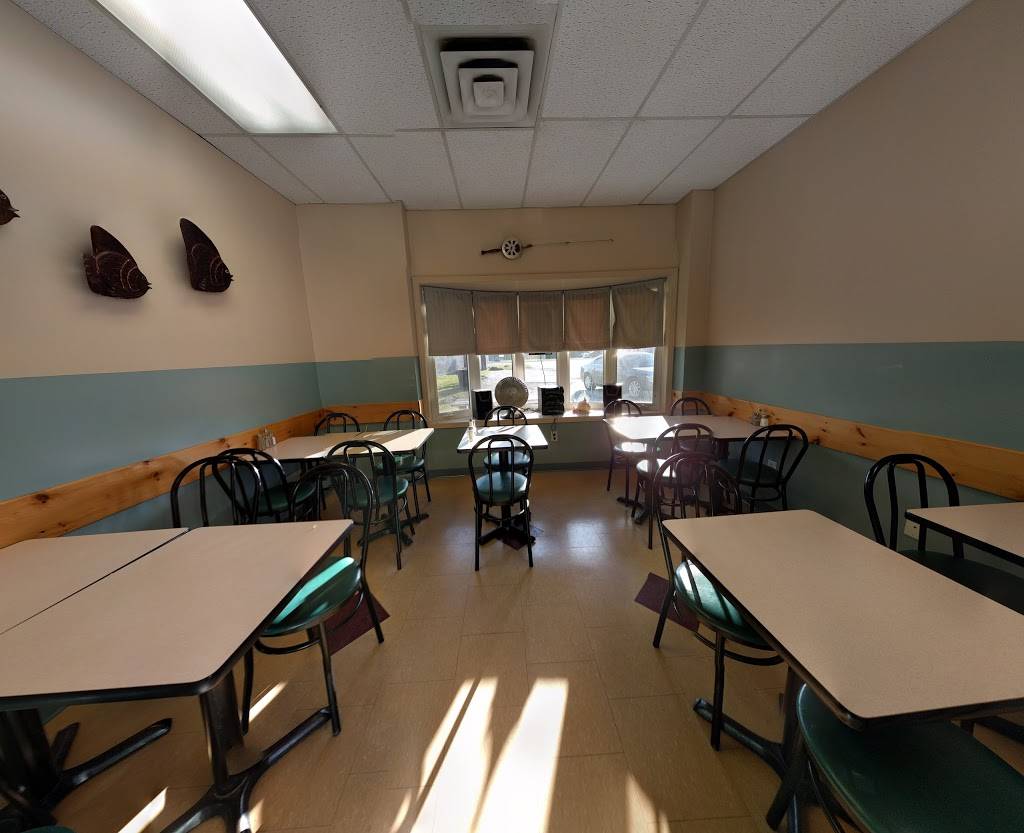 Terrys Fish & Chips Seafood Grill | restaurant | 16 Victoria Ave S, Lindsay, ON K9V 3C7, Canada | 7058784325 OR +1 705-878-4325