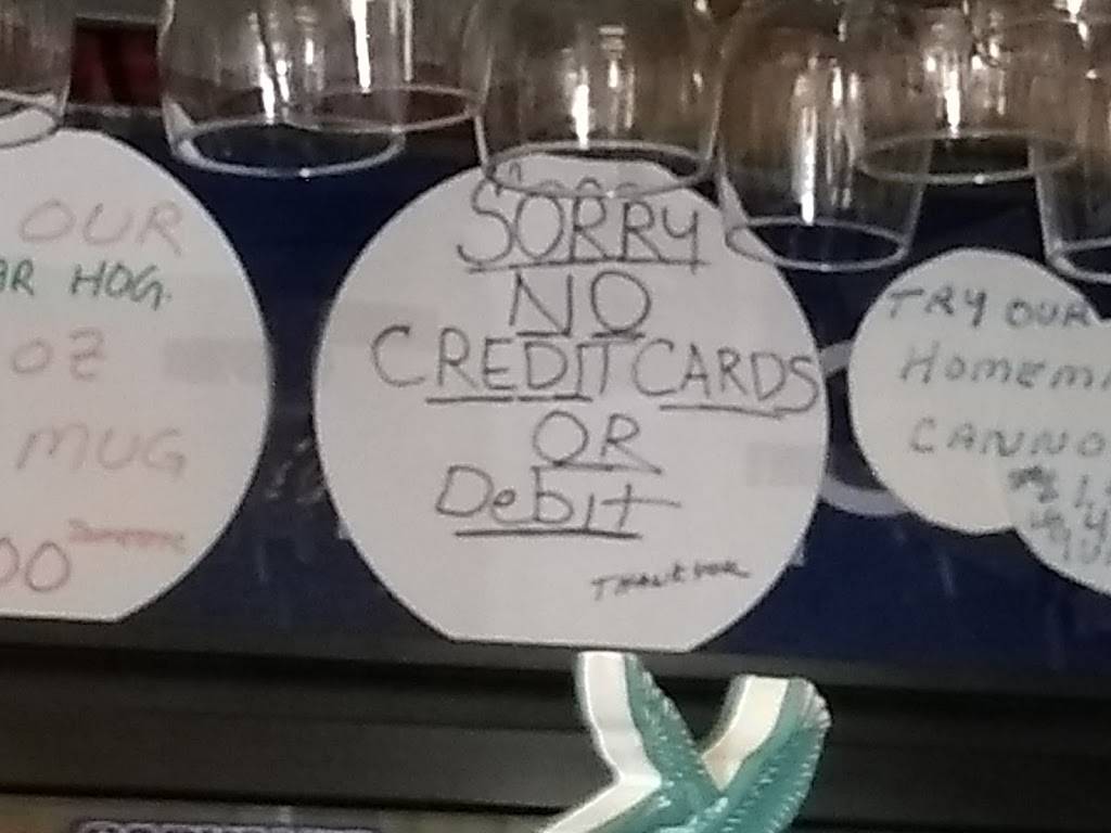 Lil Tonys | restaurant | 8725 Placida Rd C-5, Placida, FL 33946, USA | 9412148107 OR +1 941-214-8107