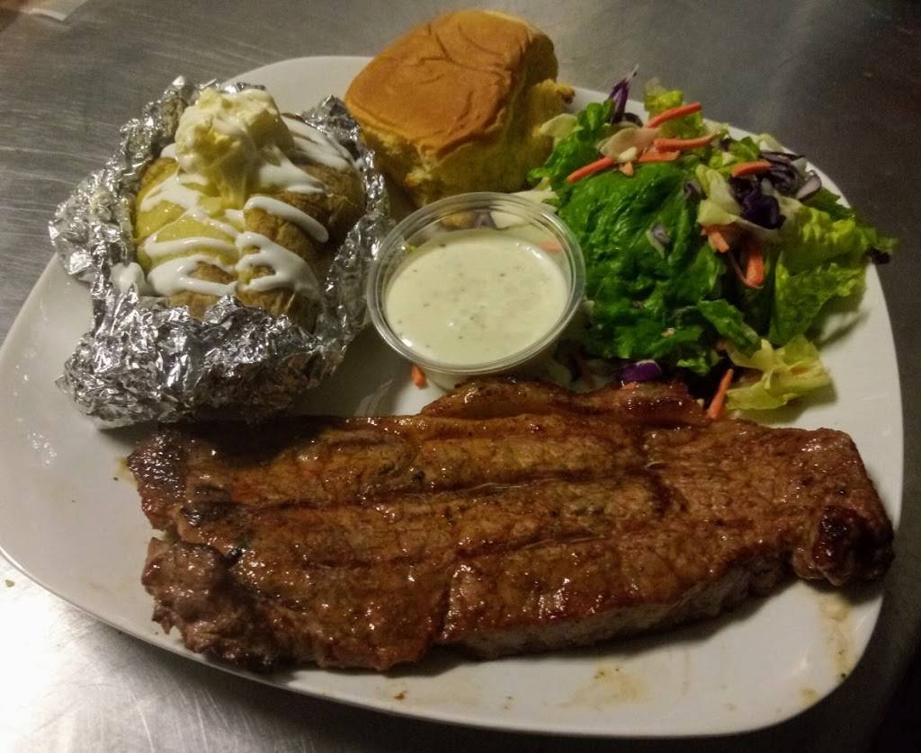 The Locals Bar & Grill | restaurant | 42876 Rd 80, Dinuba, CA 93618, USA | 5593058542 OR +1 559-305-8542